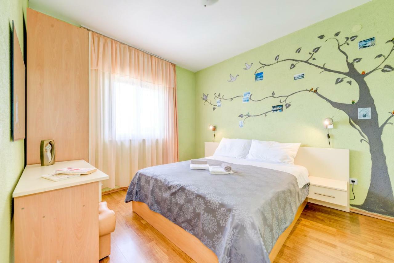 טרוגיר Apartments Petra מראה חיצוני תמונה