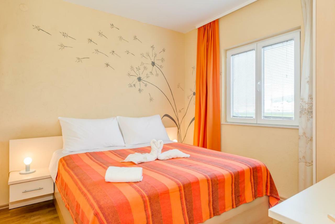 טרוגיר Apartments Petra מראה חיצוני תמונה