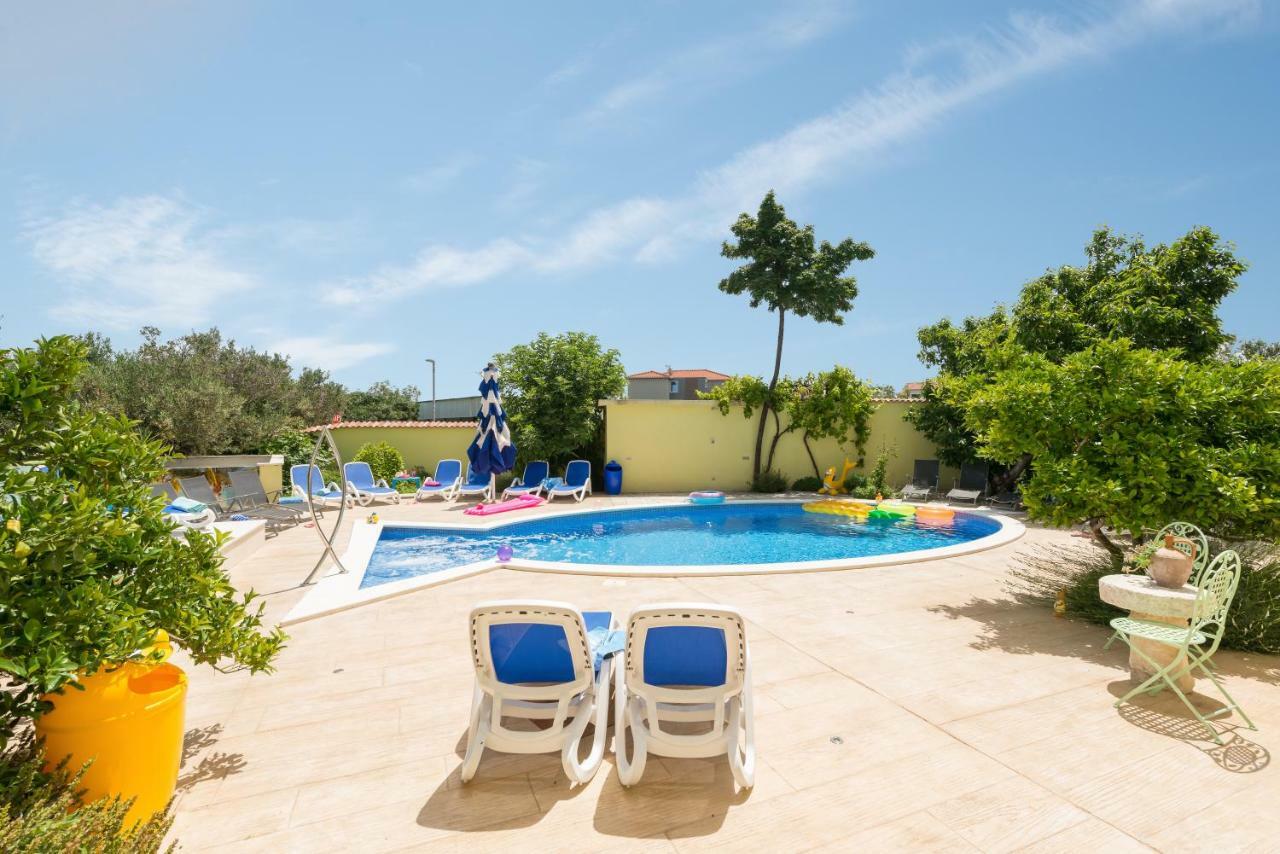 טרוגיר Apartments Petra מראה חיצוני תמונה
